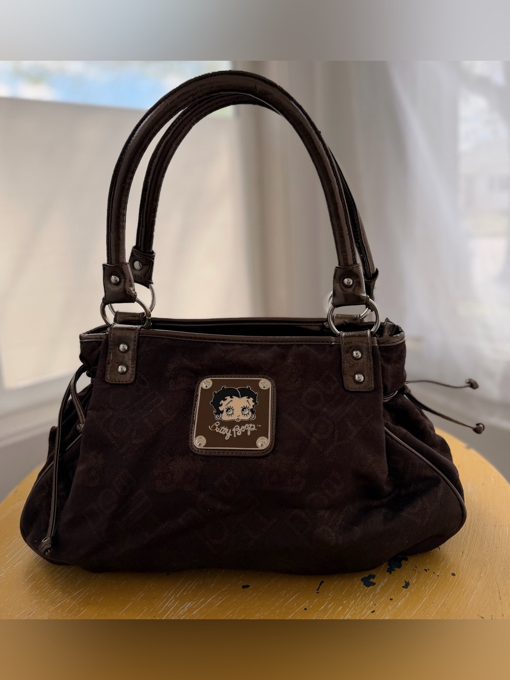 Betty Boop Dark Brown Logo Handbag with Metallic Handles - Picture 2 of 4